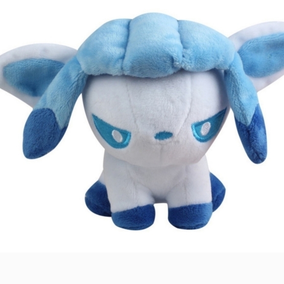 Pokemon plush glaceon small - Picture 1 of 1